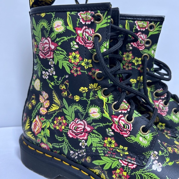 Dr Doc Martens Carnivorous Plants Floral Bloom Combat Boots Women’s Size 8 EU 39 - Picture 2 of 11